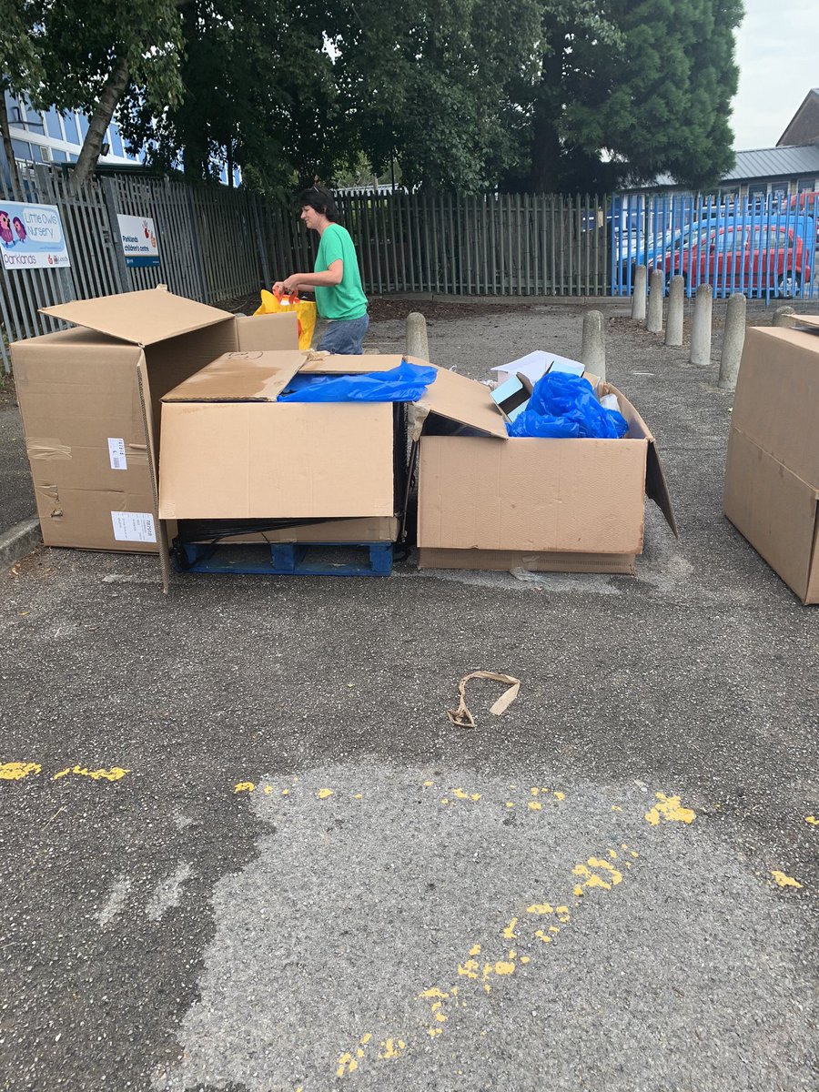 It’s flying out now  #happyparents big love Harley Joe