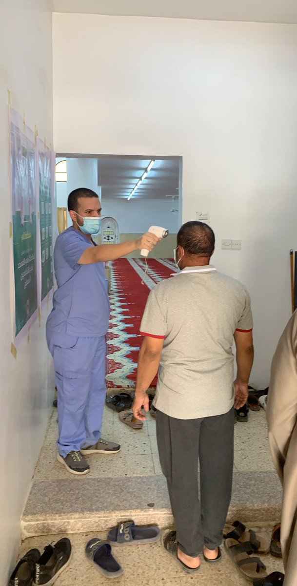 fariq111's tweet photo. تواصل #صحةالطائف ممثله في #مستشفى_الخرمه_العام الجهود في التوعيةالصحية #نعود_بحذر بالتعاون مع @Saudi_Moia وبمشاركة بعض المتطوعين بـ #الخرمة
في نشر الوعي لدى مرتادي المساجد في #صلاة_الجمعه بضرورة الأخذبالإجراءات الاحترازية للوقايه من #فيروس_كورونا
@taifhealth
@alk_tif
@mnbr_subia3 https://t.co/BcstPOPWge