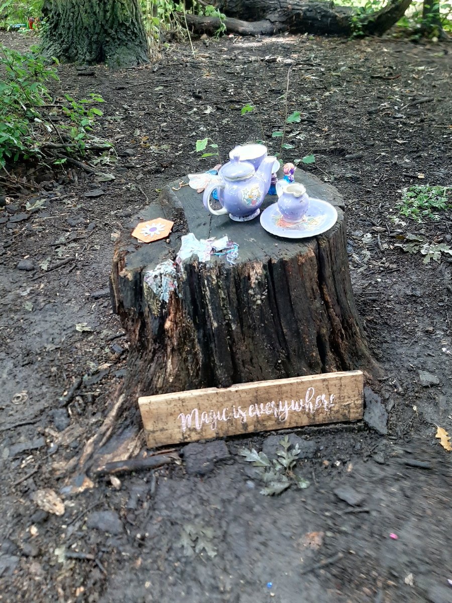 HuntsCops's tweet photo. During my patrol of Loves Farm I came across this fairy trail done by the local children. It brought a smile to my face. It was nice to catch up with local residents and my patrols included the Hogsden Leys and Lannesbury Crescent area of the estate #PCDAN #COMMUNITY #SaferCambs https://t.co/ds7Z9VRAtB