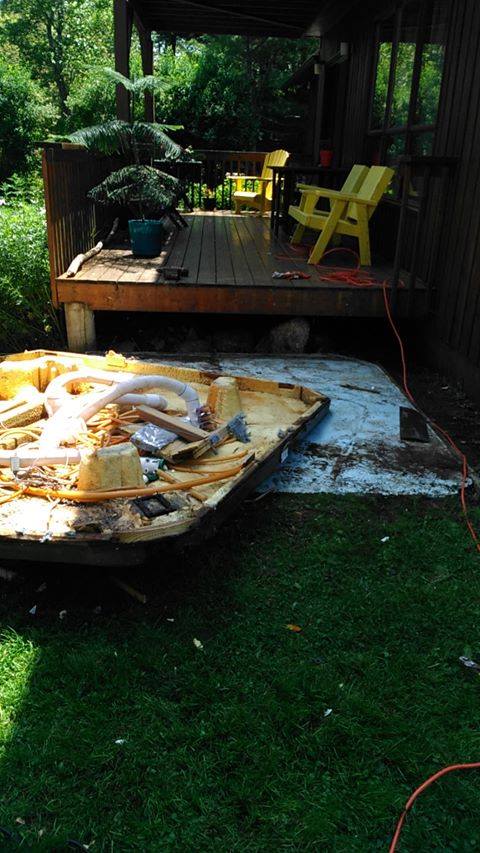 HalifaxJunk's tweet photo. Are you ready to remove that old #hottub you put in years ago but now want it gone ?
We do Hot tub removal ! ๐
Here is one from yesterday !
Our client is happy ...now what are they going to do with that extra space ? Maybe a garden ? ๐ธ๐ฑ
#junkworks #Halifax https://t.co/qCNckjJoNi