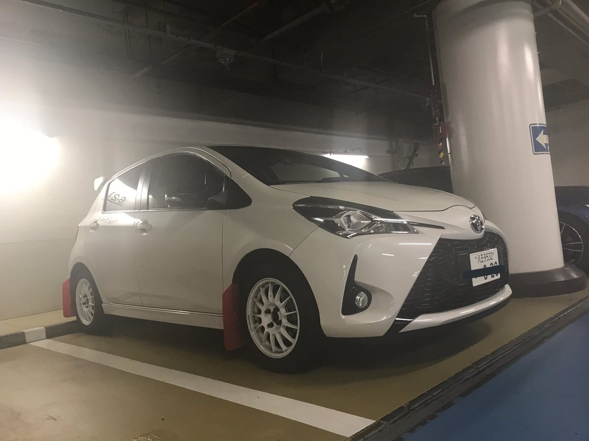 takumaru32's tweet photo. GRオプションウイング装着
#toyota
#grvitz
#vitzgrmn
#nhp130
#vitzhybrid
#yaris
#yarisgrsport
#yarisgrmn https://t.co/U9OVzFdLJn