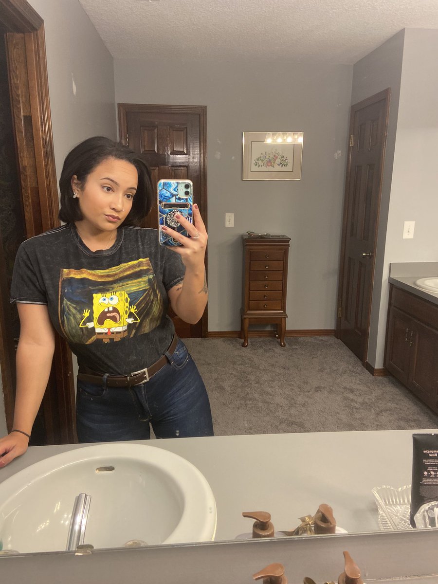 Nani_Kaaa's tweet photo. Always remember to be the person who loves you the most 💕 #selflovethread
P.S it looks like I’m crying in the first picture but it’s really my dirty ass mirror 😂 https://t.co/KlISrigPQX