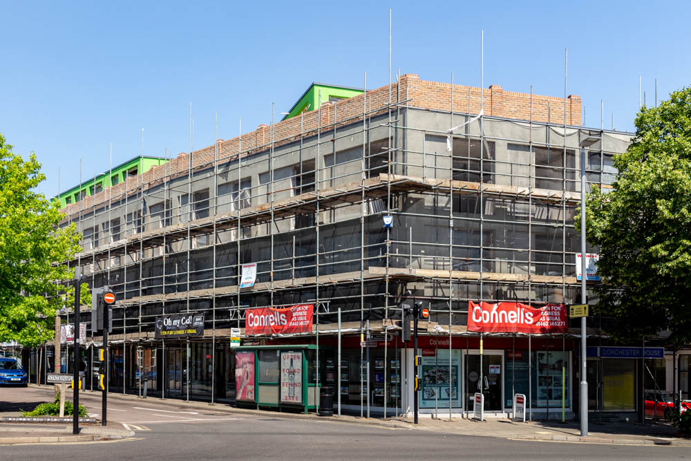 RenderlineLtd's tweet photo. Latest update from our project in Letchworth Garden City: quality 90mm enhanced EPS insulation from @WetherbyEWI is on. Good job, team! ✅ Next up, brick slips and render for the perfect facade finish... ☀️

#facades #insulation #building #construction #greenbuilding https://t.co/46HBAo5bgW