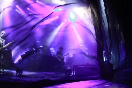 indochinetwitt's tweet photo. IndoStory :
Le 26 juin 2009, Indochine donnait un concert à L'@OLYMPIAHALL, en prélude au #MeteorTour !
> Photos https://t.co/rx2sCndWCP https://t.co/GAib9GdHFQ