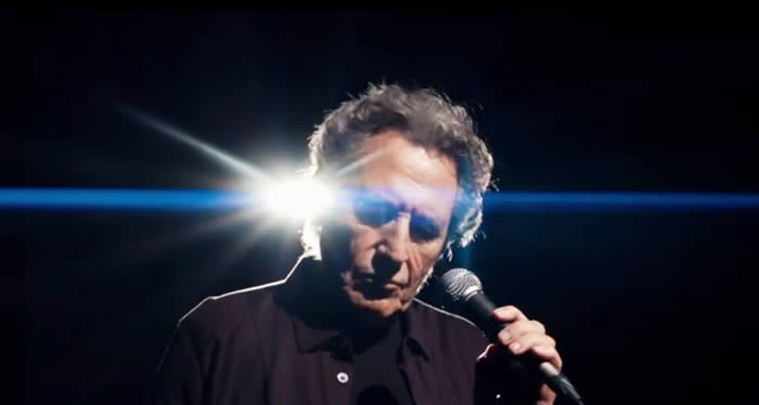 revista_efeeme's tweet photo. .@mrios estrena el vídeo de “El blues de la tercera edad”, su primera canción inédita en 10 años, grabada junto a The Black Betty Trio (#JoséNortes, #EduOrtega y #LuisPrado) y @txetxualtube https://t.co/9KYf47aJTX https://t.co/jSqixesnrP