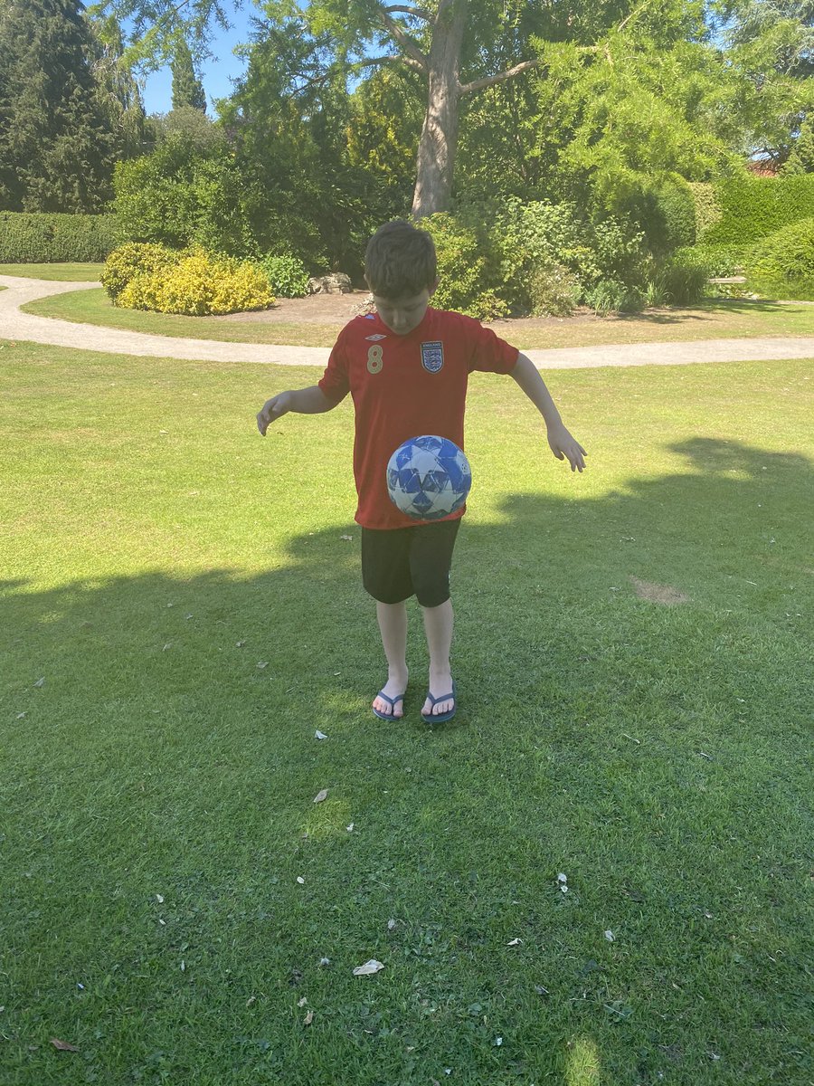 Debzo8's tweet photo. Xanders sports day in the park again! Him and Phoenix loved doing it together!! ⚽️☀️💙 @Y4OPS @OrdsallSchool  #NSSWtogether #sportsday https://t.co/726m5Px6om