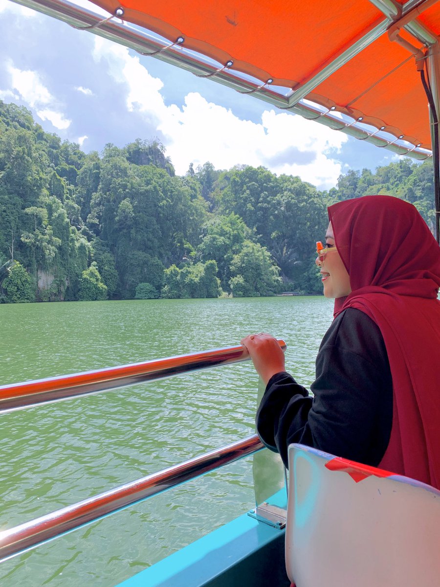  Untuk pergi ke Taman Rekreasi kita perlu menaiki bot dengan bayaran Rm 3 untuk dewasa, Rm 1.50 untuk kanak-kanak dan warga emas