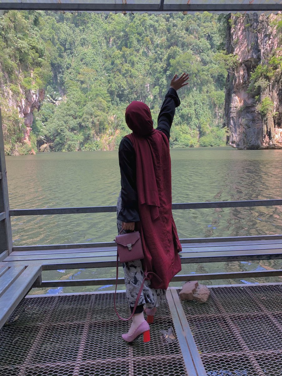  Di pintu gua untuk ke Tasik Pemandangan yang cantik