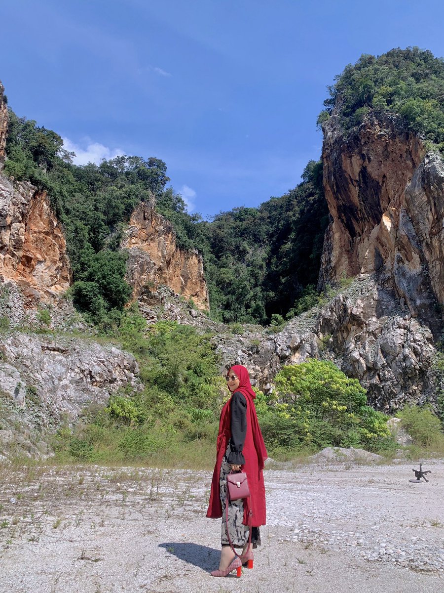  Sekitar perjalanan ke gua, terdapat pemandangan yang cantik