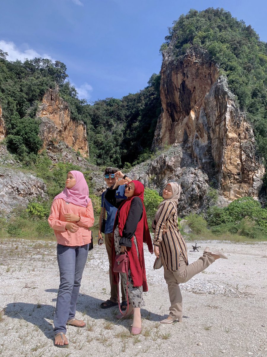  Sekitar perjalanan ke gua, terdapat pemandangan yang cantik