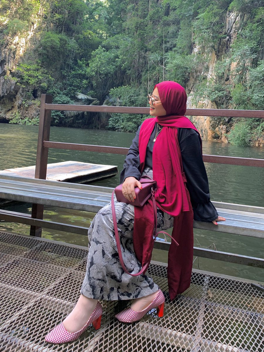  Di pintu gua untuk ke Tasik Pemandangan yang cantik