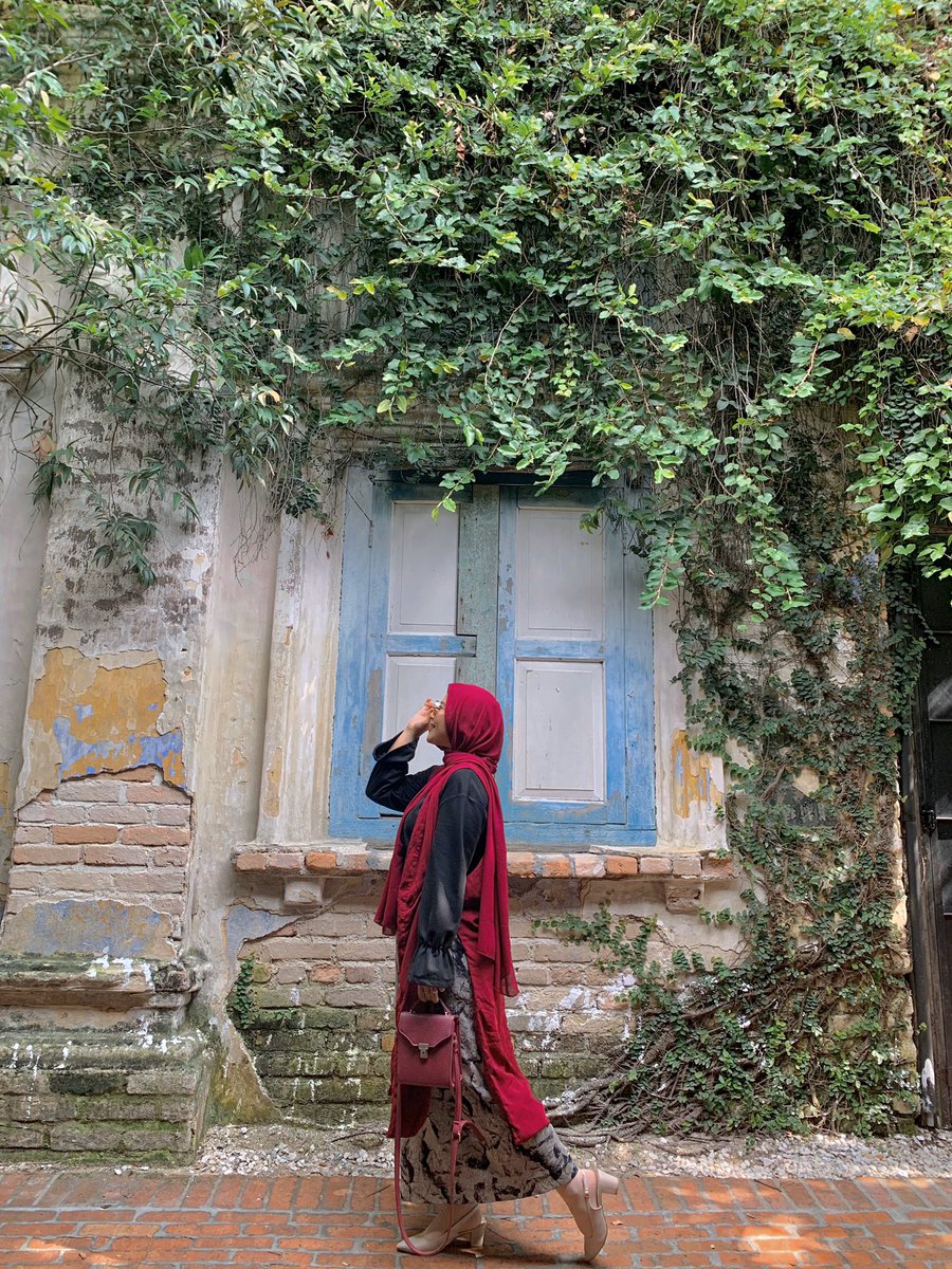  Plan B / Kong Heng Square Terdapat banyak sudut yang menarik untuk Ootd  Disini terdapat beberapa cafe dan kedai menjual cenderahati