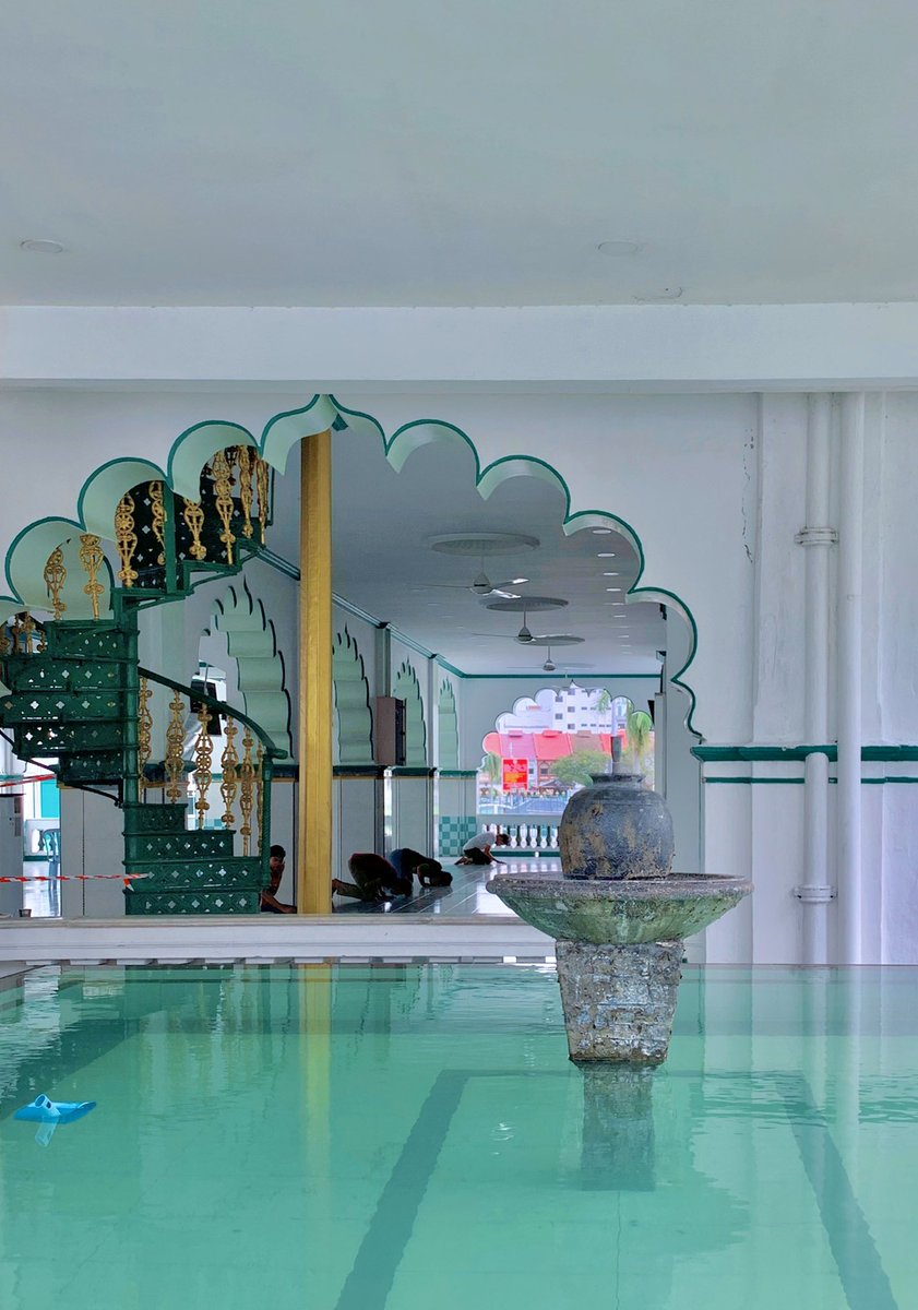  Masjid India Muslim Ipoh Singgah solat di Masjid India Muslim.