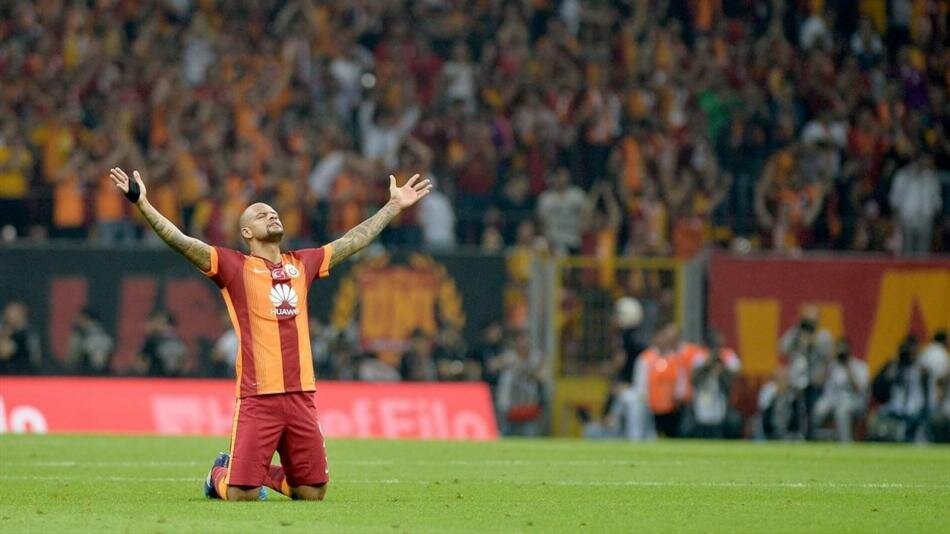 Felipe Melo 37 ya  nda.

Happy Birthday 