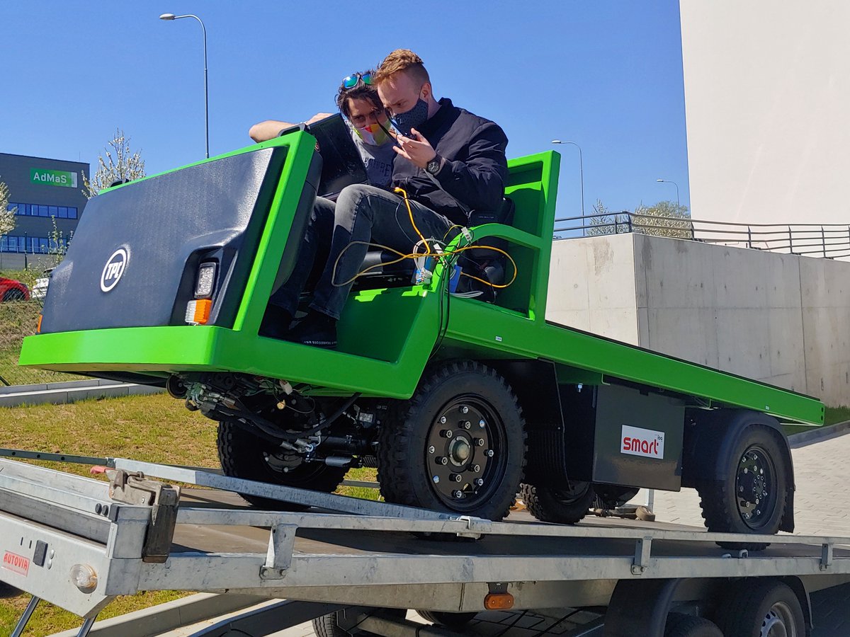 Roboauto tweet media