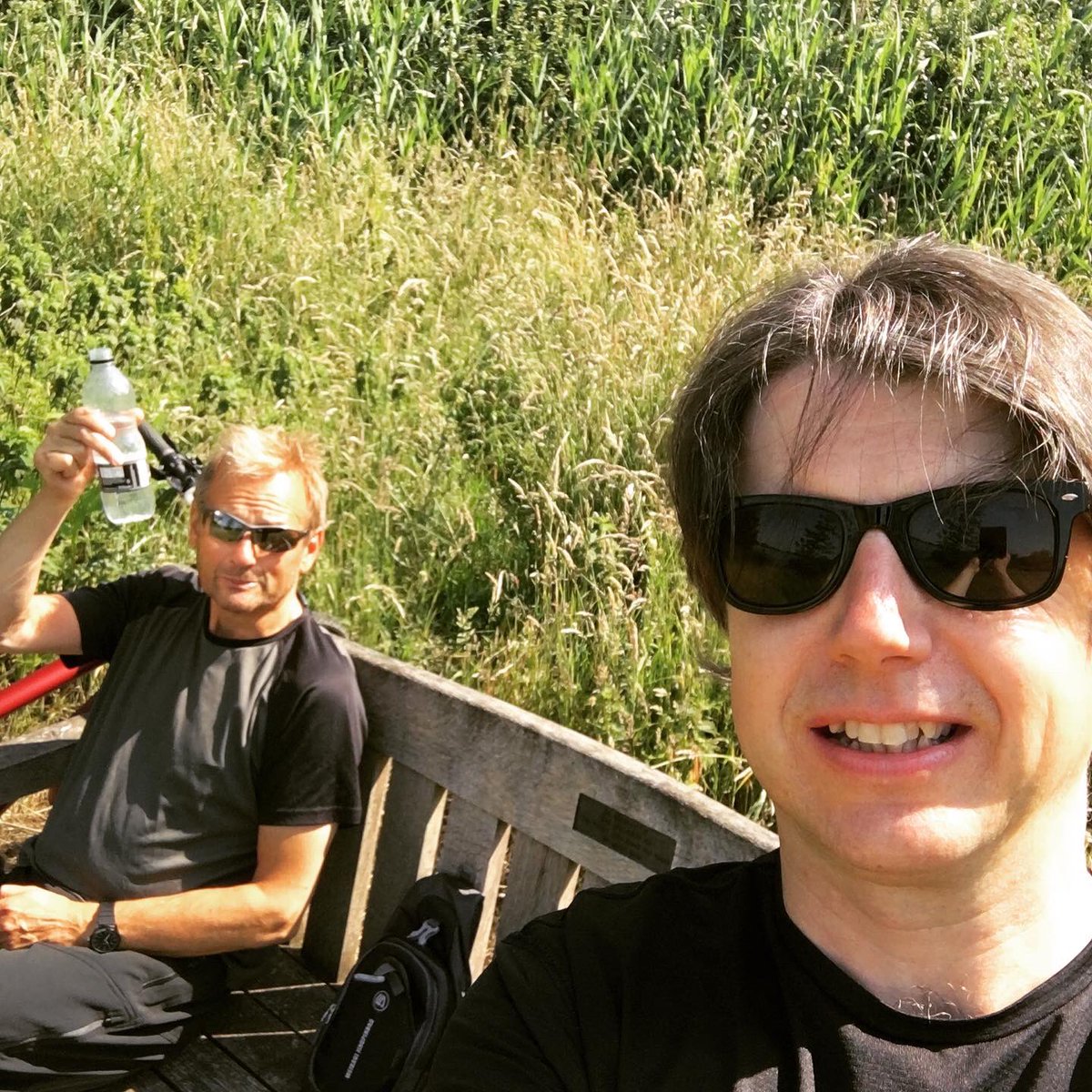 wearefinelines's tweet photo. Socially distanced bike rides are the new rock ‘n’ roll 🚴🏻‍♂️🤟😎

David and @themarkrad enjoyed a long-overdue catch-up recently on a 20-mile loop of the Cheshire countryside.

#lockdownlife #cyclingrocks https://t.co/bTXIUQE8NE