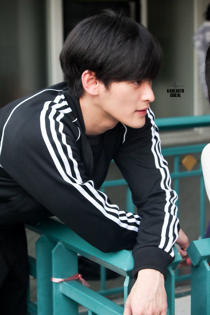 kaoearthisreal's tweet photo. 15•06•19 
🖤💛
#NineHeart 
#number_9th
#cooheart https://t.co/2yZl18Fvne