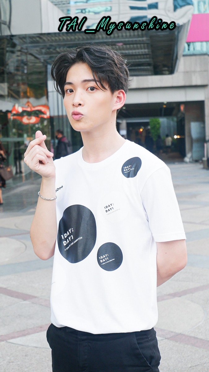 MysunshineTai's tweet photo. ☀️☀️☀️☀️☀️ #thithanaphat
#ไต๋รอยยิ้มของฉัน #1DAYproject #blackbloock https://t.co/c2yxJSJKlx