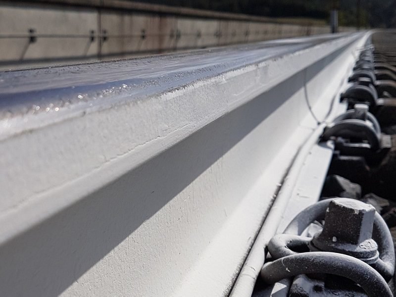 Bientôt des rails peints en blancs: Infrabel tente de lutter contre les effets de la chaleur – Infrabel, le gestionnaire de l’infrastructure ferr... lerail.com/news/28738-bie…