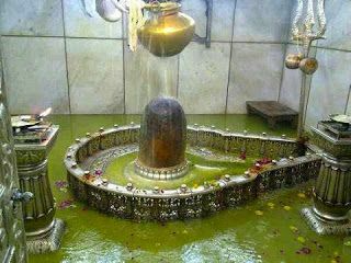 Due to the constant flow of water devotees placed it above the Shiva lingam. In Early days time was measured as per the Sun Movment. Thereafter, Water and Sand Ghatyantras were introduced,