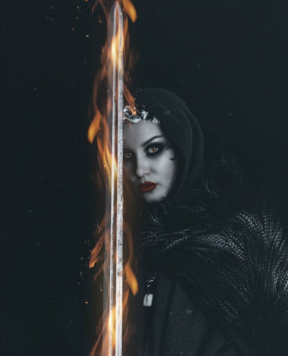 AngelGrief's tweet photo. ♧════════♧۩♢۩♧════════♧
#instagram 
#skogshymn 
#Nature #Forest 
#Gothic #Dark 
#Girl #GothicGirl 
 #DarkGothic #DarkBeauty
#DarkGothicBeauty #Beauty
♧════════♧۩♢۩♧════════♧ https://t.co/bwybDFQdel
