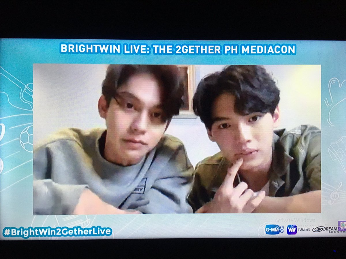 NeoNate0108151's tweet photo. Yessss!!!! We have a fandom name.. #BrightWin #BrightWin2GetherLive https://t.co/GrdGKC2Pte