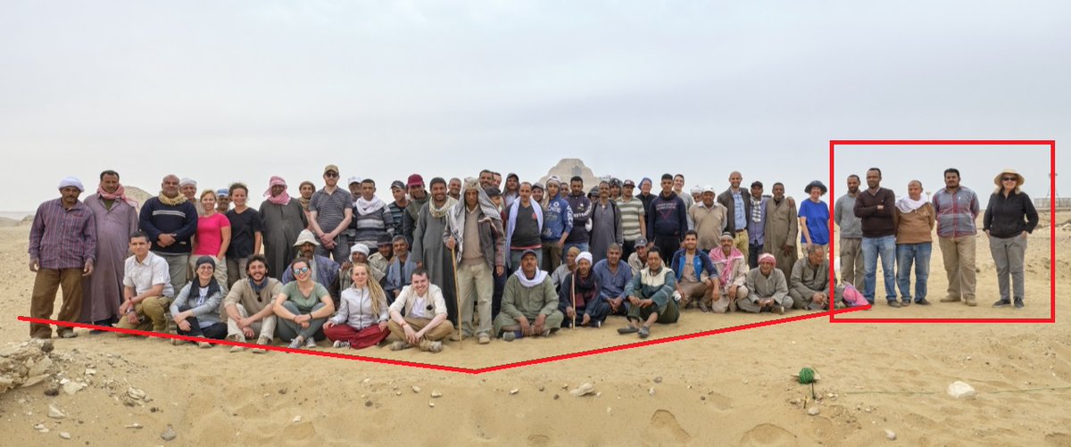 The photo was taken on one of the last days of the season. The group in the picture grew somewhat organically (the group of the right arrived later).