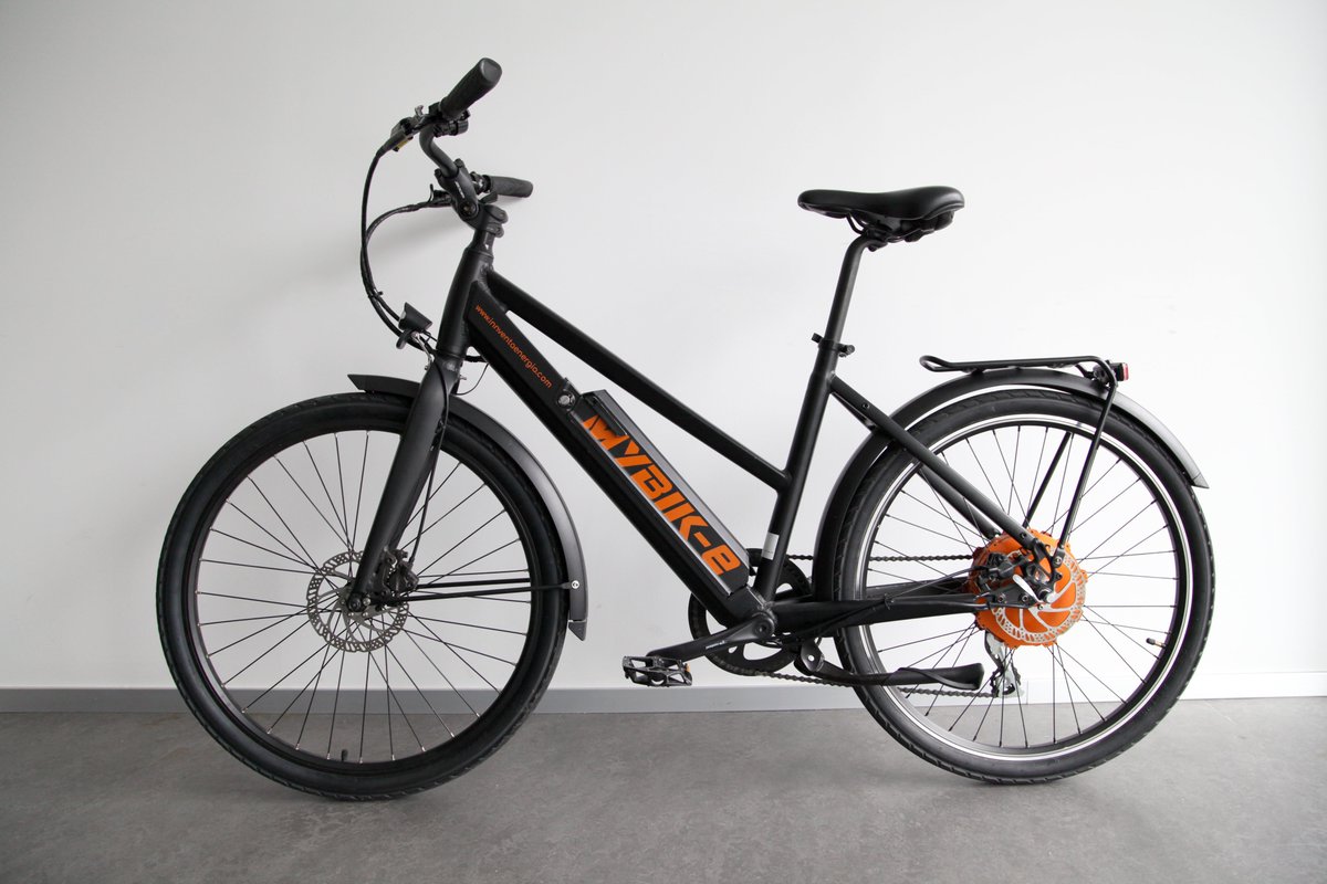 Bidasoaactiva's tweet photo. 🚴‍🚴‍♀️ ¿Estás pensando en compra una bici eléctrica? Apúntate a MyBik-e tester.

La empresa irunesa @innventaenergia  ha desarrollado un innovador sistema especialmente adaptado al ciclista urbano. https://t.co/1DLePLyoUx