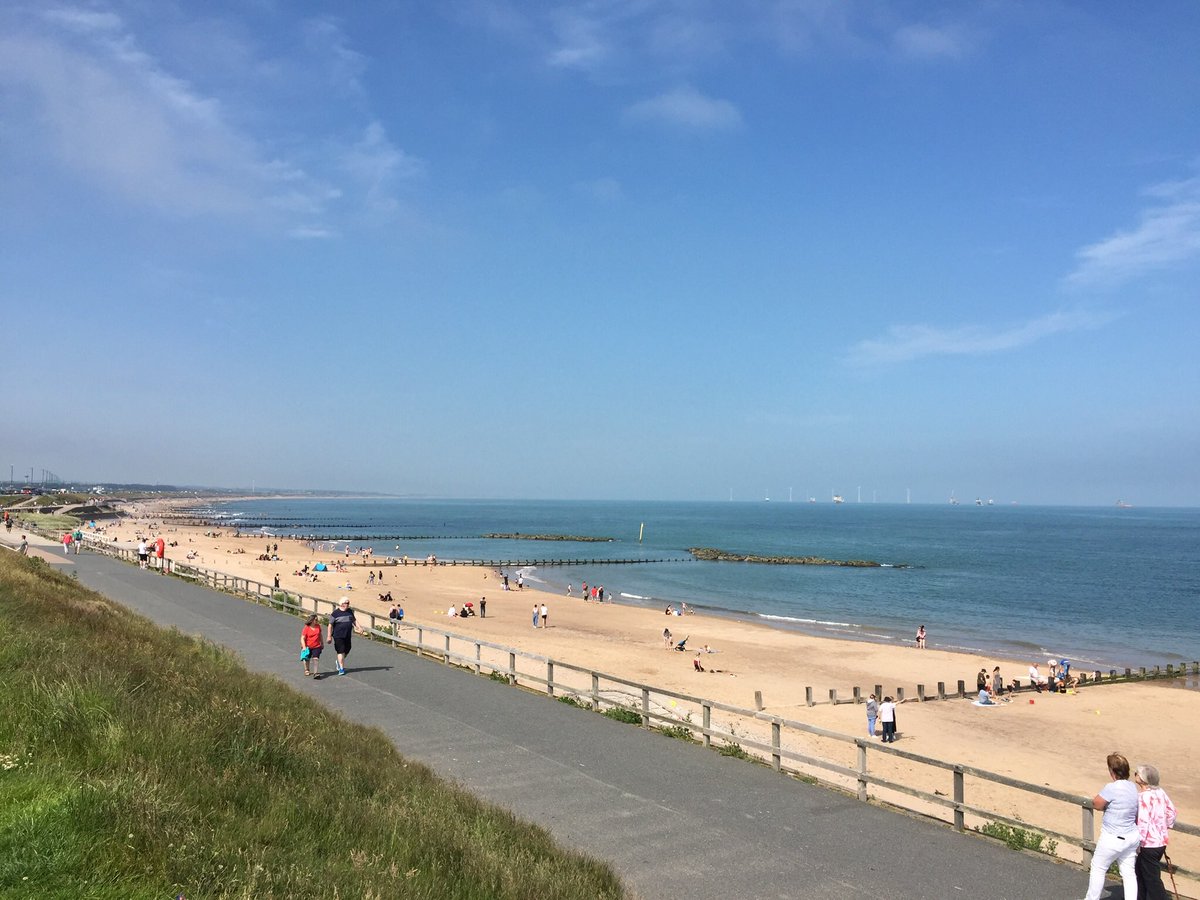 And I thought Aberdeen beach was busy yesterday...
#aberdeenbeach #bournemouthbeach