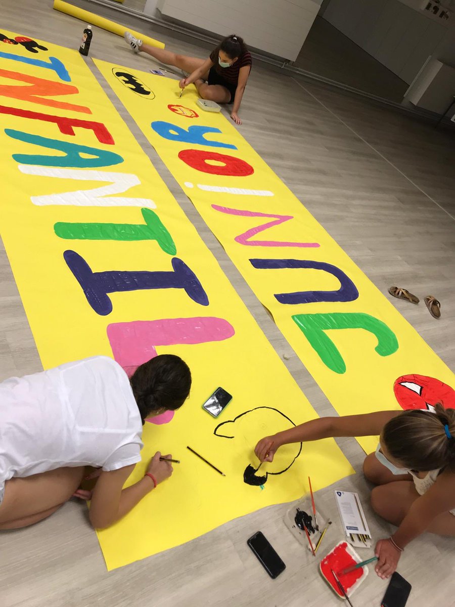 epiagranollers's tweet photo. CASAL 2020 🏖

Els i les monitores ja hem deixat l’escola a punt per a dilluns començar el casal d’enguany! Tenim moltes ganes de retrobar-nos amb vosaltres i passar un estiu de 10 🌞!

#ksalepg #epg #summer https://t.co/z4KKdlklbv