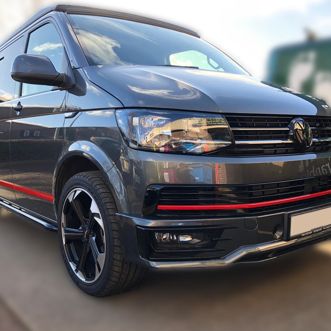 Footprint_SG's tweet photo. What a difference wrapping the trims made on this epic VW!

#DetailsMatter #detailing #trim #trimwrap #VW #VWtransporter #Camper #wrap #vinylwrap #paintisdead #footprintsigns #footprintsignsandgraphics https://t.co/YZRM6RyJWJ