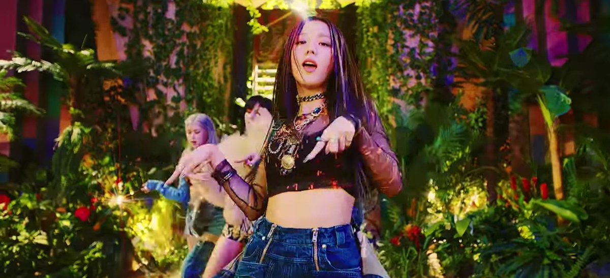 lipftkjs's tweet photo. KIM JISOO https://t.co/gWruwwY6gY