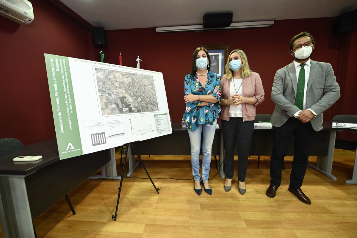 👉🏻🛣️ El firme de la carretera A-4028 en Cájar #Granada se reforzará con material reciclado de neumáticos que aportará una solución más ecológica 🌳 y duradera 🕰️. La consejera <a href="/marifrangr/">Marifran Carazo</a> avanza que la obra comenzará en el último trimestre del año

ℹ️ lajunta.es/2axyx ✅