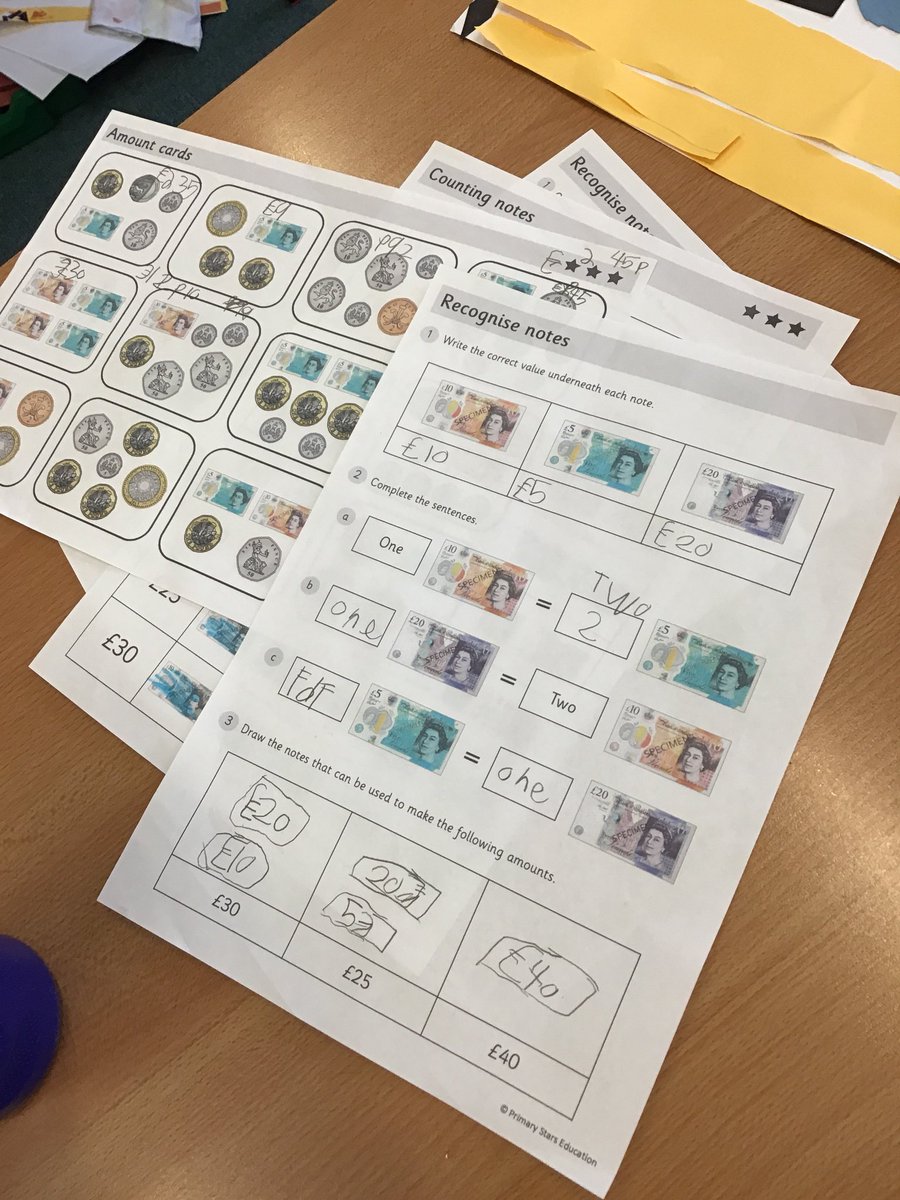 RobinsMPS's tweet photo. We are working hard on recognising, ordering and counting notes and coins! @MathsMPS https://t.co/QW4gyeWSm7