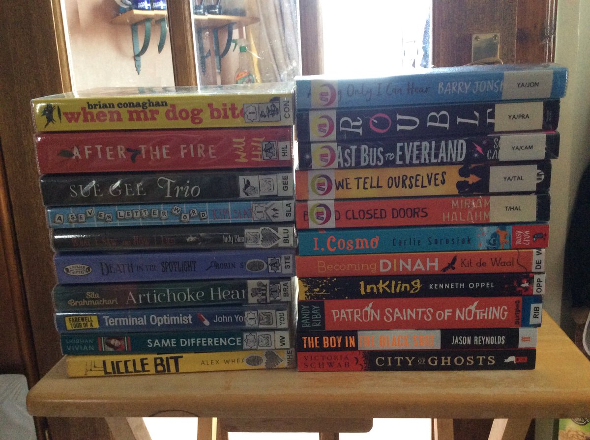 LeithLRC's tweet photo. #EdinburghSchoolLibrarians #DailyChallenge. Books for reading over the summer #SummerReads. Back to the book โheapโ@ECR_Edinburgh but of course some of my own stuff too! #SkoolsOut. @leithacademy https://t.co/nkVQ62ksXX