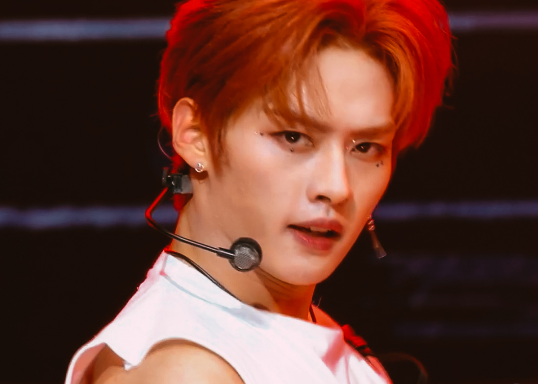 skzshots's tweet photo. burning red https://t.co/JD1Da3JQ8H