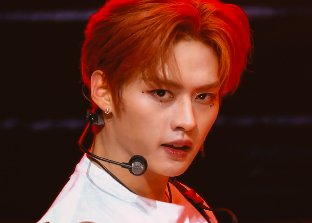 skzshots's tweet photo. burning red https://t.co/JD1Da3JQ8H