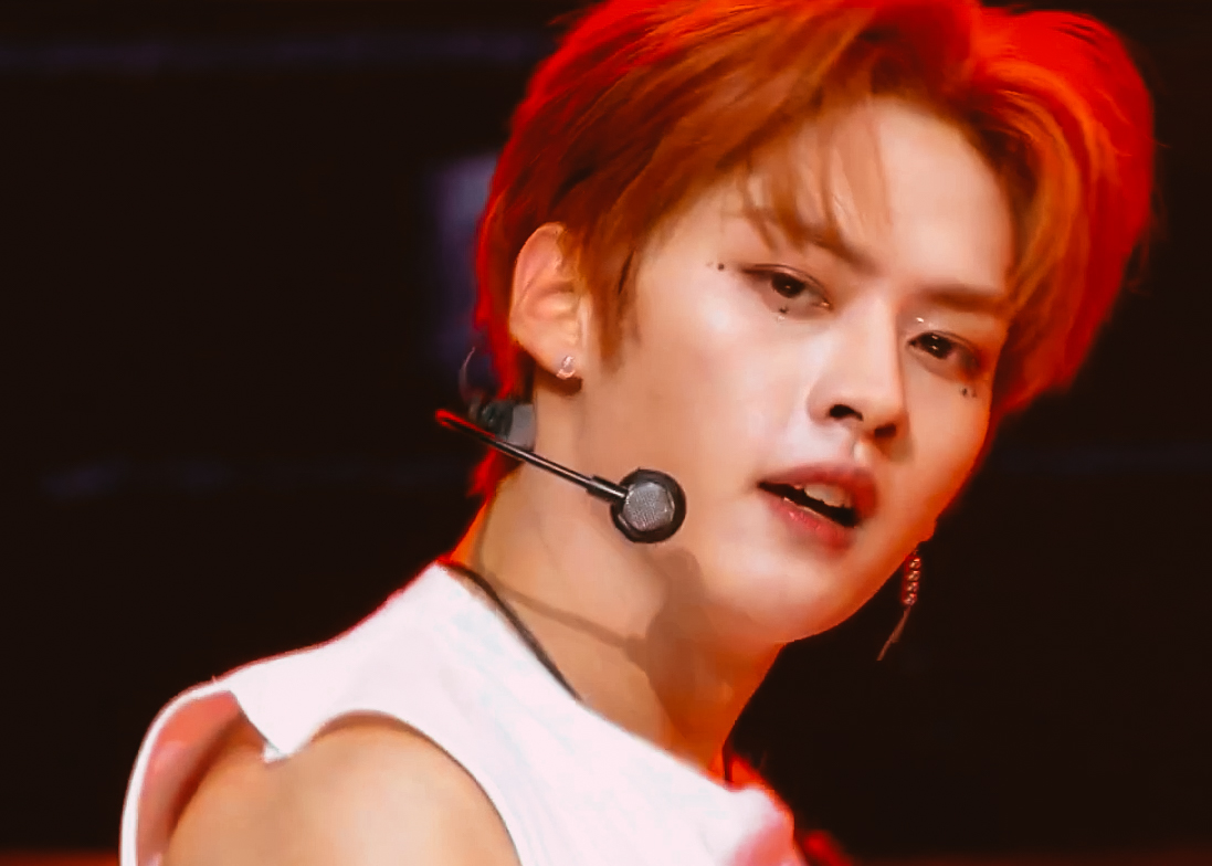 skzshots's tweet photo. burning red https://t.co/JD1Da3JQ8H
