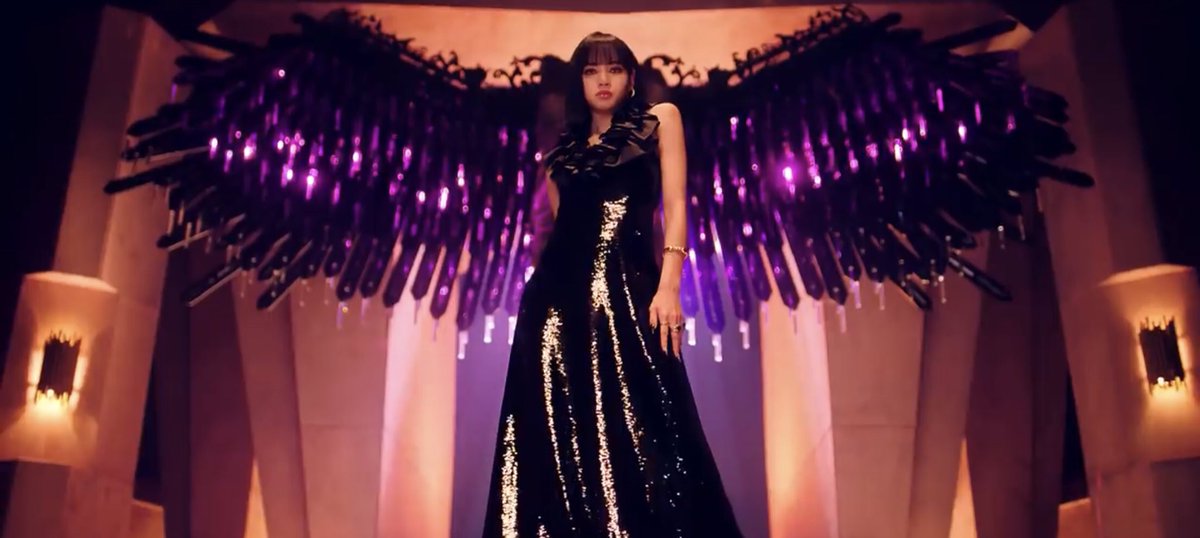 stanlinguals's tweet photo. How you like that 😳🙈❤️ #Blackpink #HowYouLikeThat #BLACKPINKCOMEBACK @BLACKPINK https://t.co/DlIPHyqEOr