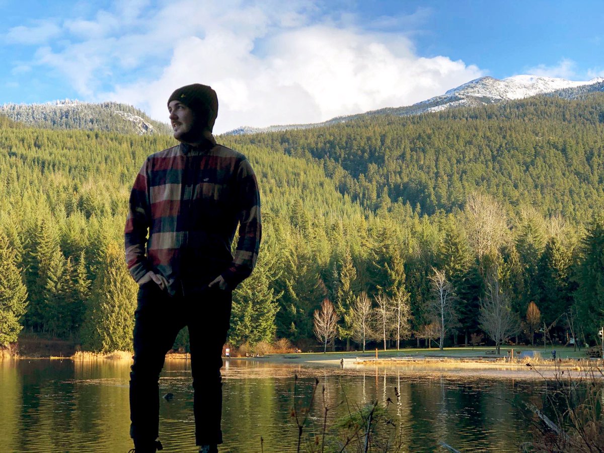 GaryElliotMusic's tweet photo. Thanks to everyone for all there support with my single Hills &amp; Valleys⁣
⁣
To anyone who has added it to there playlist or even just streamed the tracks thanks🙏🏼💚⁣
⁣
@spotify link: https://t.co/KwrV27UJqo⁣
⁣
📸 by Chloe
#NewMusic #IrishMusic #songwriting #indie #fun #folk https://t.co/LHQl1U44u8