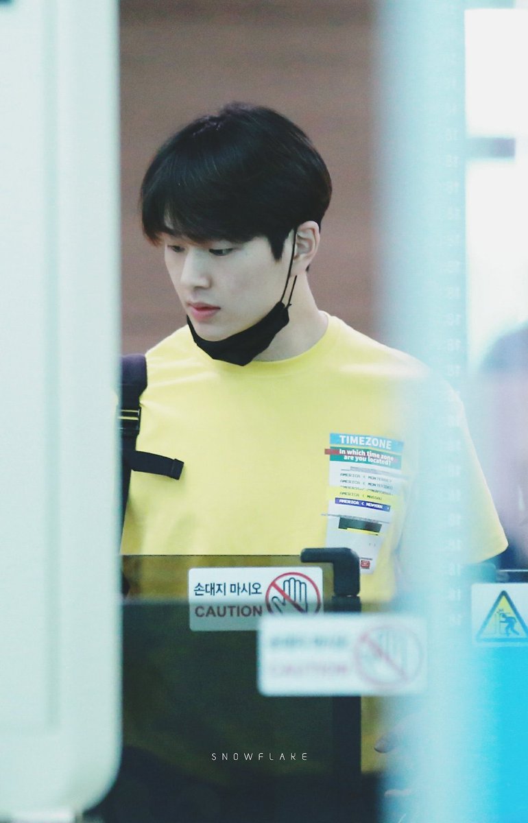  D-24 ONEW’S BACK dearest jinki,are you aware that you look good in yellow? whenever you’re wearing yellow clothes you shine extra brighter than the sun  i am hoping that you’re well, onew. counting the days till you’re back. been missing you so much yours,triz