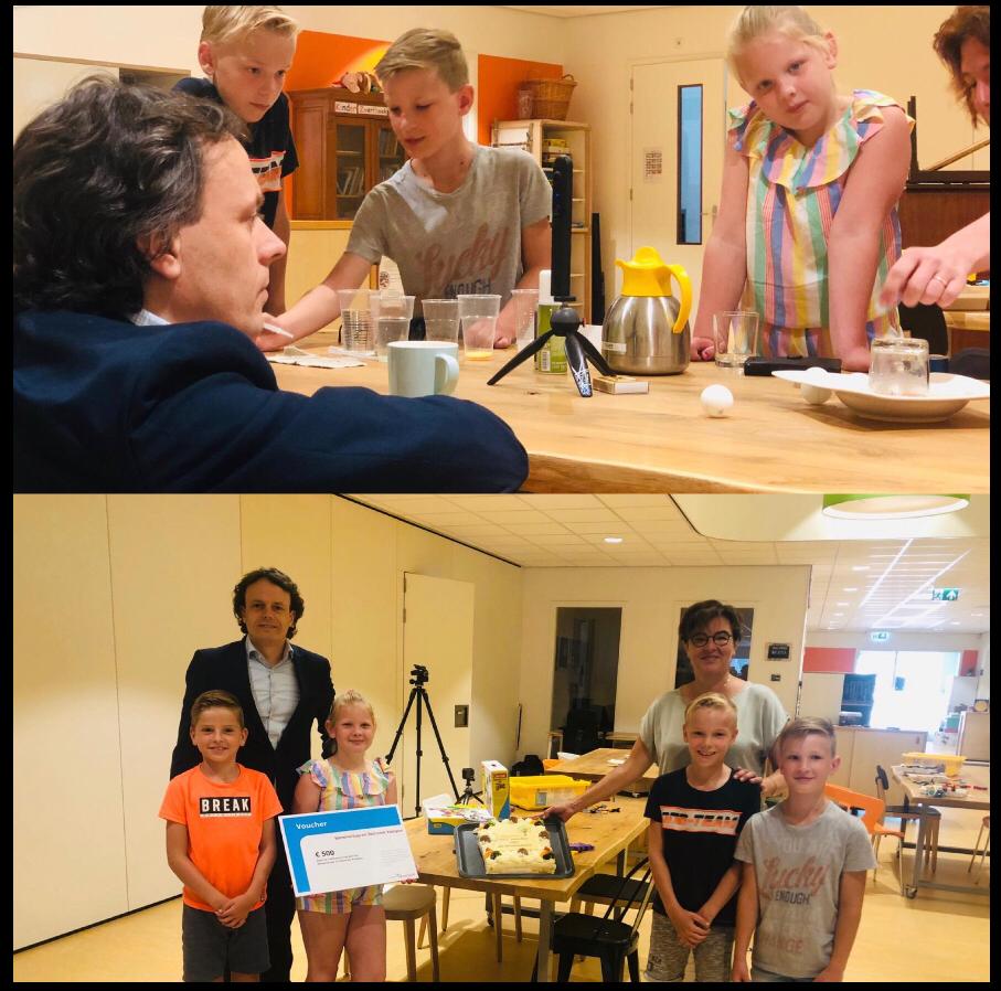 ProvOverijssel's tweet image. ONTWIKKELING | Gedeputeerde @tijs_de_bree bezocht vanochtend OBS de Haarschool in Holten! #Doorontwikkeling van #Wetenschap en #Techniek was het onderwerp van gesprek! Basisscholen in #Overijssel kunnen een voucher aanvragen van €500 🎓 Check: bit.ly/2Nx5BwU