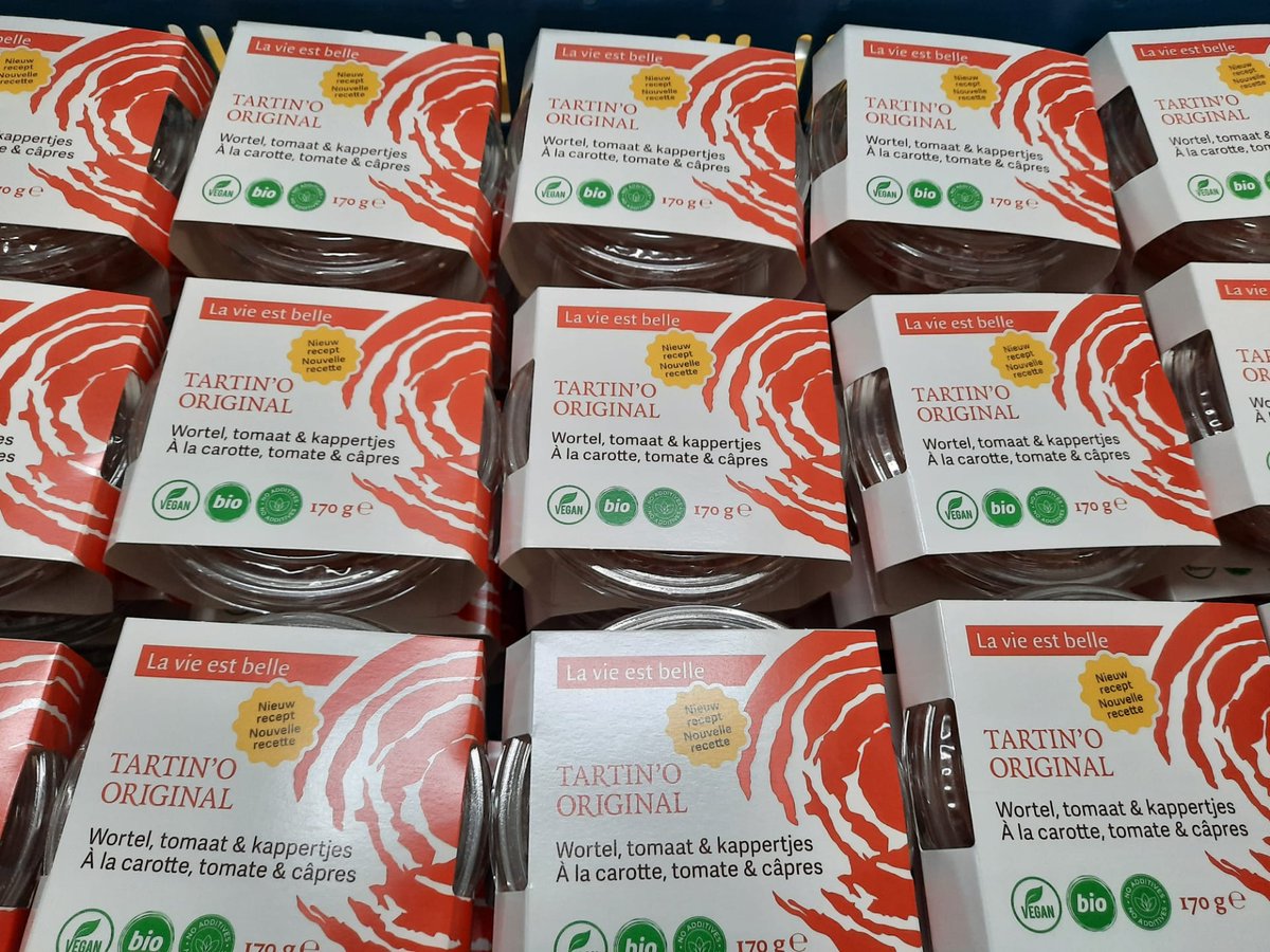 LVEBveggie's tweet photo. Tartin'O vernieuwd recept.
✅ Vetten zijn verlaagd met 20%, waarvan het aandeel verzadigde vetten is gedaald met 35
✅ Het gehalte vezels is gestegen met 160%
✅ Eiwitgehalte is verhoogd met 50%
✅ Zouten zijn verminderd met 25%
#tartino #vegan #eiwitrijk #veganspread https://t.co/WpuV4ZOBnU