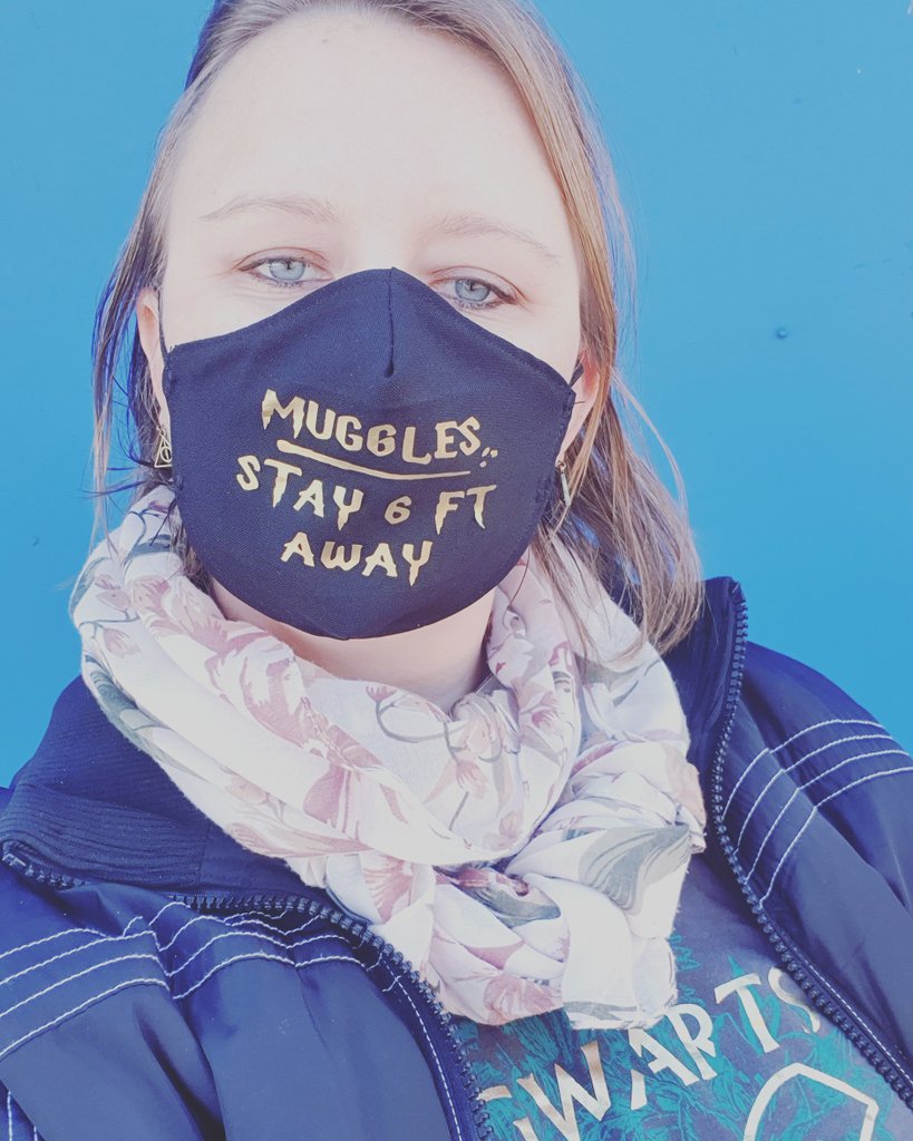 AnkevanZweel's tweet photo. If you don't get this reference then we can't be friends, okay....
#harrypottermask #harrypotter #thedeathlyhollows #mask #covid19 #thenewnormal #muggle https://t.co/f3NNHe9WQS