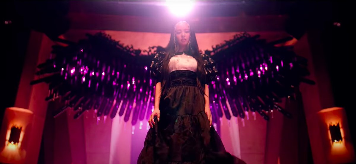 BlinkeuKamera's tweet photo. Keep streaming blinks! Report reposted videos of the MV. Stream on BP's Official YT Account:
https://t.co/D4vTF6aXQi

#BLACKPINK #HowYouLikeThat
#BLACKPINK_HowYouLikeThat
#HowYouLikeThatIsHere
#블랙핑크_HYLT_컴백_축하해 https://t.co/XXuuKv51KV