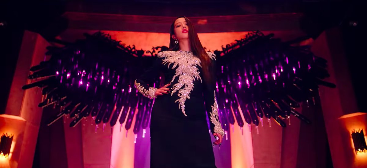 BlinkeuKamera's tweet photo. Keep streaming blinks! Report reposted videos of the MV. Stream on BP's Official YT Account:
https://t.co/D4vTF6aXQi

#BLACKPINK #HowYouLikeThat
#BLACKPINK_HowYouLikeThat
#HowYouLikeThatIsHere
#블랙핑크_HYLT_컴백_축하해 https://t.co/XXuuKv51KV