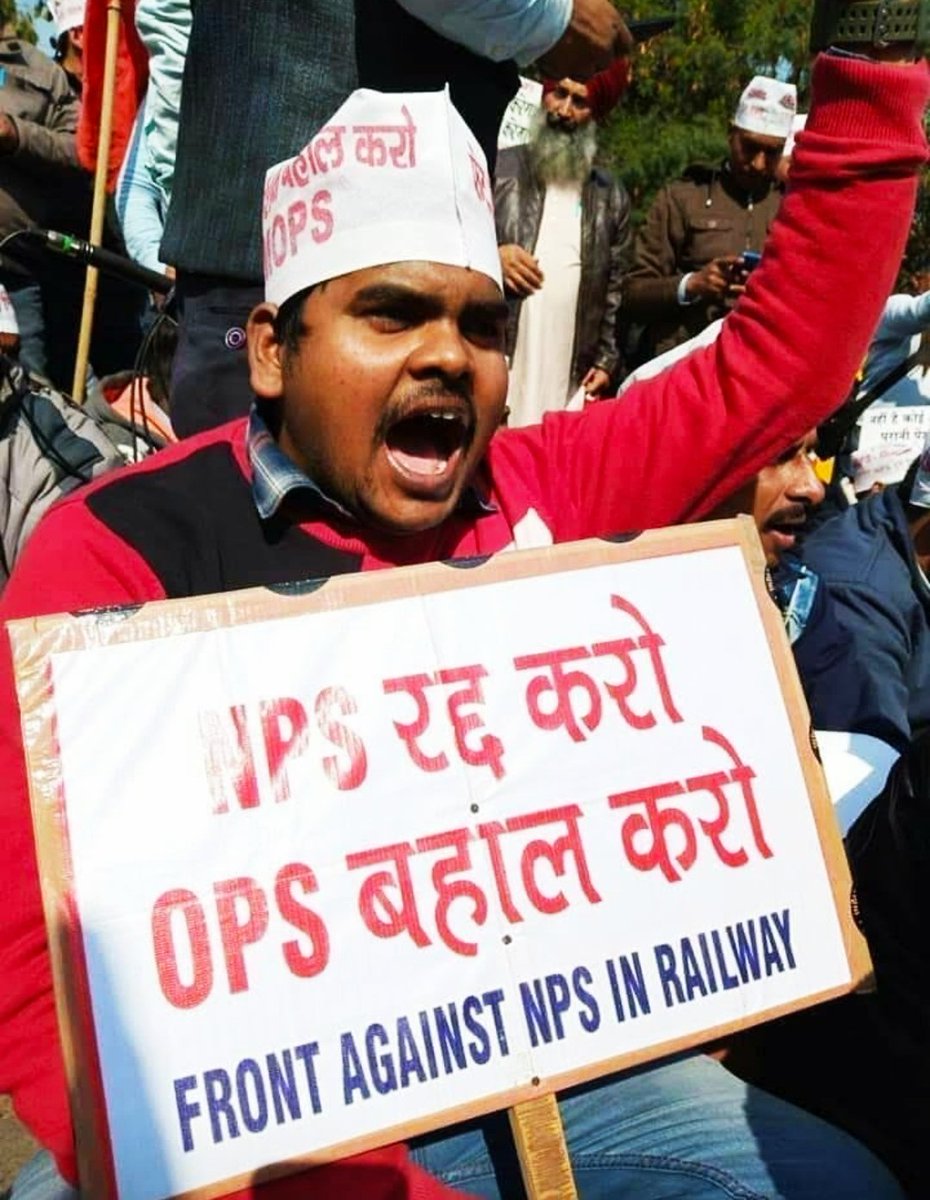 MainYuva's tweet photo. हमें चाहिए पुरानी पेंशन
#RestoreOldPension https://t.co/G6qGtm5Nak