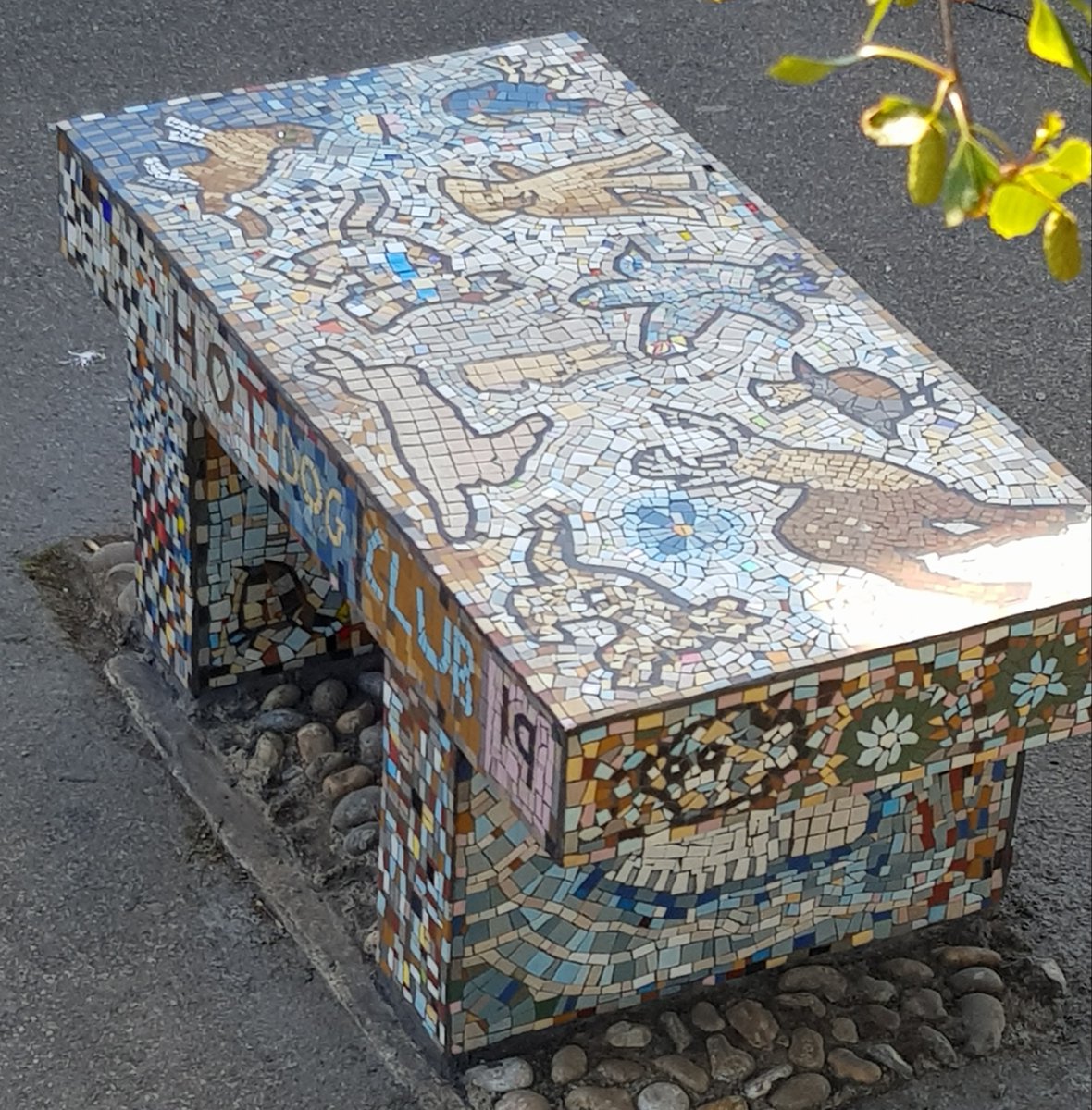 robturner's tweet photo. installation of concrete benches is now complete. Made with residents of #newington #ramsgate funded by #creativecivicchange. 1st bench themed on animals with the second on emergency vehicles and the #lockdown #communityart #communityartsproject #publicart #mosaic #publicseating https://t.co/um6ZZa0IsA