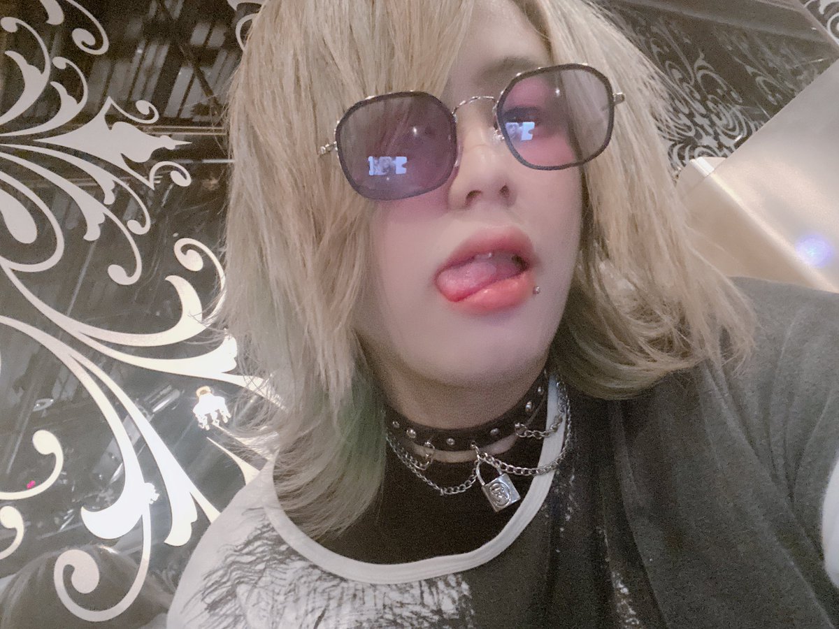 Hysteric__Ryuto's tweet photo. ごきげんよろしゅう
やーもうそろそろ締め日も
近付いて参りましたな。
今月ずーっと第一線で戦えてるのは
最高の姫達のおかげです!
もうちょっと力貸してね!
#仙台
#国分町
#ホスト
#Chrome2nd
#ホス狂い https://t.co/MqMbdosBeC