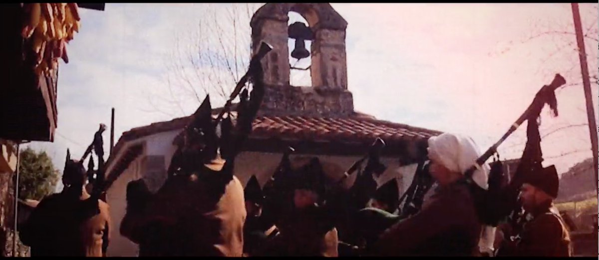 Si el sonido de las gaitas, un buen plato de pulpo o un paisaje verde te teletransportan a las Rías Baixas, debes de tener muy claro dónde se grabó nuestra serie🙈 ¡Descubre las localizaciones de nuestras series y disfruta de #UnGranVeranoEnUnGranPaís ☀ atres.red/qveks9